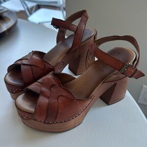 Free people Orion leather clogs size 38